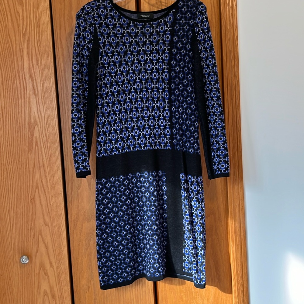 Spense Petite Sweater Dress. Size PS. Black blue and white tones.